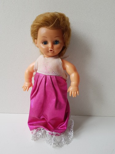Ancienne poupée bella - poupée,