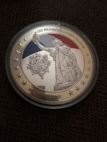 Médaille les piliers la - piliers, de