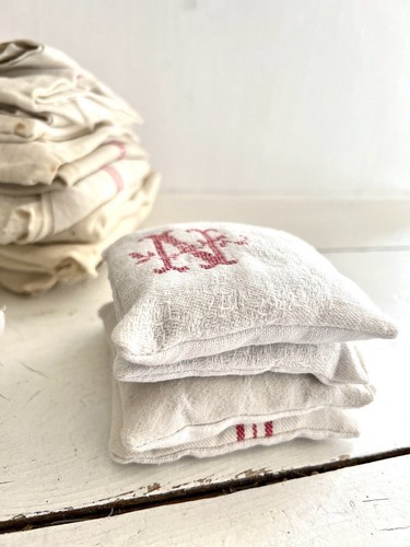 Petit coussin lavande en - petit,