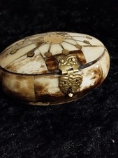 boite ancienne à bijoux en os de chameaux