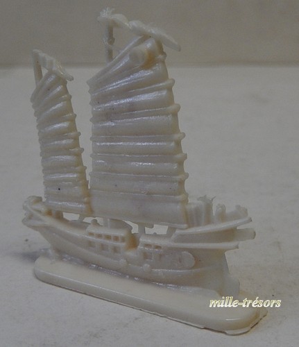 Figurine publicitaire bateau - figurine,