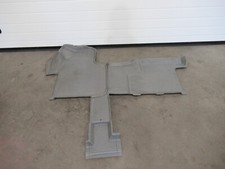 Tapis de sol avant gauche et