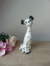 Figurine statue chien dalmatien romantique en céramique années 1970