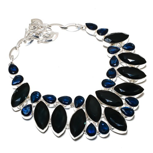 Collier pierre précieuse