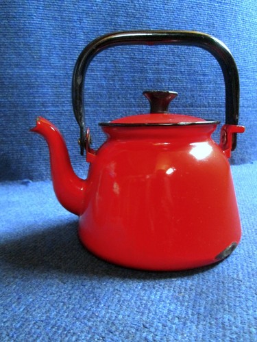 Ancienne bouilloire tole - en,