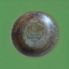 Superbe ancien cendrier bière carlsberg en bronze année 1945