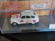 Citroën 2CV " Saint Valentin 1998 " Norev échelle 1/43