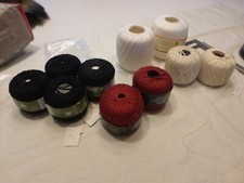 lot de 10 pelotes bobines  fils à broder tricot coton 4 couleurs différentes