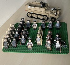 WW2 German ?? Minifigure Lot of 29 Minifig And 1 Infantry Armored Vehicle
