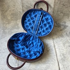 Coffret Couture Palais Royal en Cuir Napoléon III Capitonné Soie Bleue XIXè