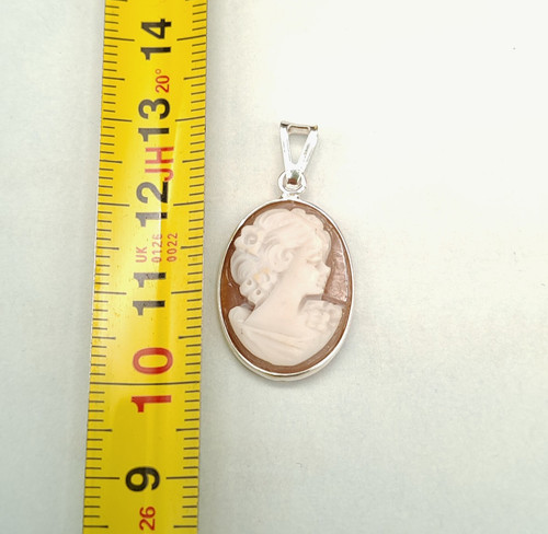 Pendentif femme camée vrai - femme,