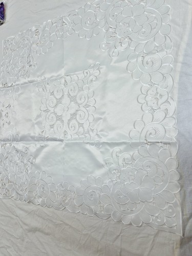 Nappe thé blanche brodée - blanche,