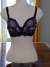 LISE CHARMEL SOUTIEN-GORGE EMBOITANT LOVE STORY NEUF 85 D 