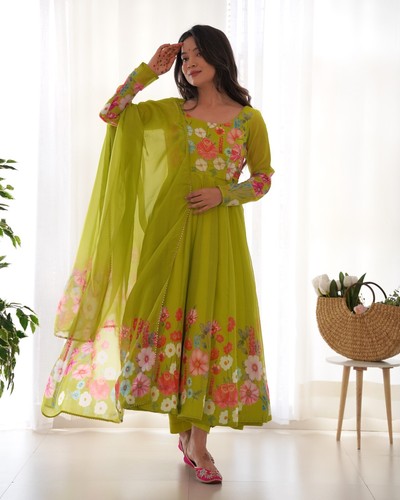 Ensemble salwar kameez vert - ensemble, en