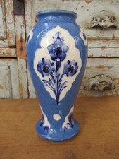 MOORCROFT POTTERY VASE ANCIEN
