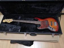 Guitare basse électrique