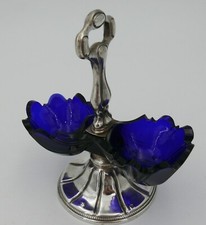 Salière/saleron double argent massif Minerve sur piédouche, verrines bleues.