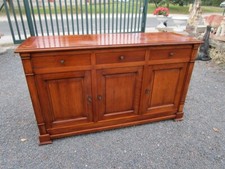 BUFFET BAS / ENFILADE EPOQUE 1980/90 DE STYLE RESTAURATION EN MERISIER