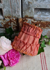 ANCIEN PETIT ABAT JOUR A PINCE EN TISSU SATIN ROSE