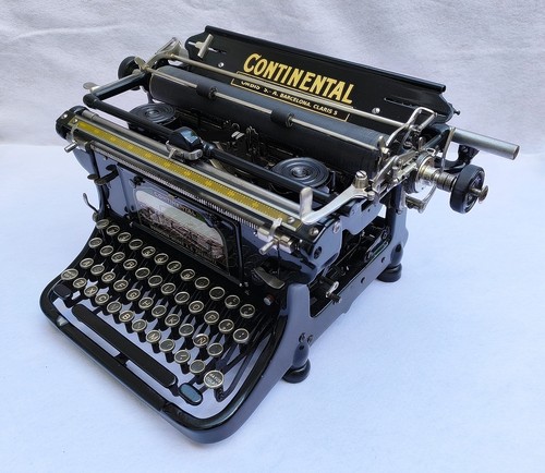 Machine écrire continental - à,