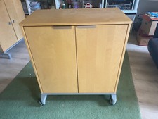 Meuble de rangement bas de bureau Marque IKEA très belle qualité sur roulettes