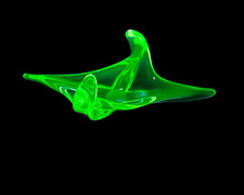 Coupe vintage en ouraline verre jaune forme libre Vallerysthal curiosité 1950