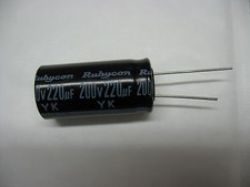 Lot de 5 Condensateurs chimiques 220µF 200V de chez Rubycon ~ 18.2 x 37.1 mm