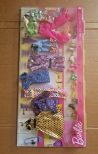 Coffret de vêtements Barbie &