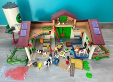 sympa  Ferme moderne / silo 5119   Playmobil ( fermier , animaux    ) 1369