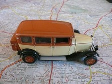 CITROËN C 4 F Familiale 1931 Universal Hobbies Passion Citroên 1/43