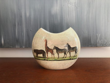 VASE DEMI-LUNE EN FAÏENCE DE GIEN " KENYA " ( H 14,7 cm )