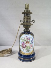 ANCIENNE JOLIE LAMPE PETROLE PORCELAINE BAYEUX VALENTINE XIX ème NAPOLEON III