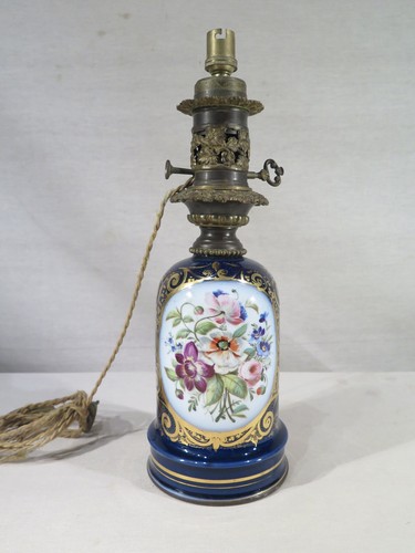 Ancienne jolie lampe petrole - jolie,