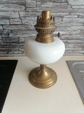 Lampe A Petrole Blanche