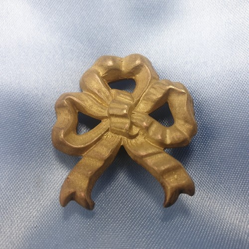 Cache clou ancien - , en