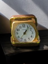 Réveil De Voyage Europa 2 Jewels En L'état 