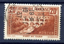 140125 TIMBRE FRANCE N° PONT DU GARD oblitéré