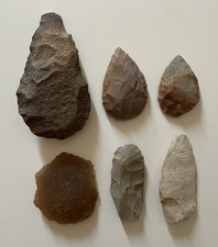 Pointe Flèche  Outils Silex néolithique préhistoire , LOT de 6 ... Voir photos .