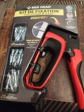 Kit de fixation pour la plaque