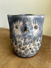 Cache-pot en céramique signé
