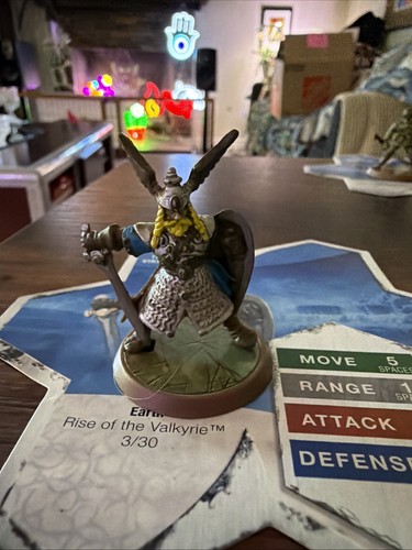 Heroscape figure with card - with,