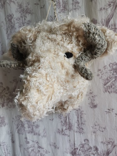 Tête mouton papier mâché