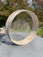 Vieux tamis en bois et métal