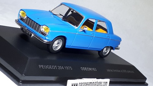 Peugeot 204 bleu - peugeot, 1967