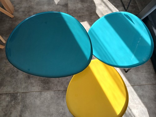 Jolies tables gigognes - , maison