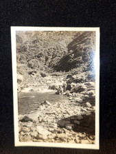 Vintage Indien Ancien Noir et Blanc Picnic Photo Paysage Himalaya Mountain River