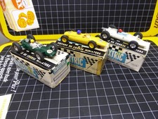 Lot de 3 scalextric , meccano