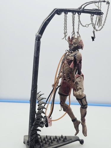 Figurine mcfarlane tortured - figurine,