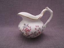 Pot a lait ancien en