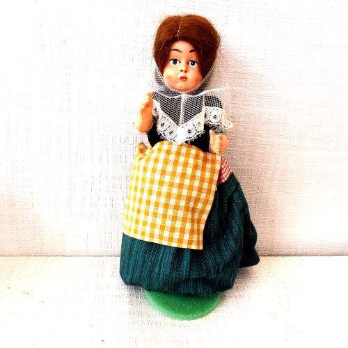 Doll poupee folklorique - doll,